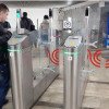 Călătorilor din Moscova care au vrut joi să plătească cu cardul li s-a spus că nu mai au bani în cont. Sistemul de plată în transportul public s-a prăbuşit
