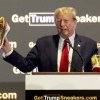 Donald Trump și-a lansat propria linie de ”teneși” /FOTO! Cât costă o pereche de ”T” aurii, cu detalii de pe steagul american
