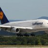 Personalul de la sol al Lufthansa intră miercuri în grevă pentru a cere salarii mai mari