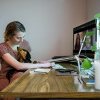 Studiu: Munca de acasă poate avea beneficii pentru sănătate