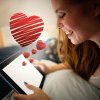 Aproape un sfert dintre cei care folosesc aplicații de dating se confruntă cu urmărirea digitală
