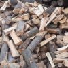 Captură de 1 mc de lemn de foc tăiat ilegal făcută de polițiștii din Vicovu de Sus de la un localnic