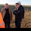 Deputatul PSD Gheorghe Șoldan și ministrul agriculturii Florin Barbu au verificat lucrările pentru stabilizarea terenului din apropierea aeroportului din Salcea