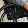 Un enoriaș cu grad grav de handicap reclamă că majoritatea bisericilor din județul Suceava nu au rampe de acces pentru scaunul cu rotile