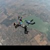 Cursuri de zbor și salt cu parașuta, la Târgu Mureș