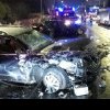 Accident grav la Cluj: două mașini și un autobuz s-au făcut praf