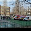 Tatăl elevului care a pulverizat spray lacrimogen într-un liceu din București a explicat motivul atacului: L-au pus jos, l-au luat la pumni, la picioare