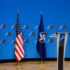 Angajamentul administraţiei Biden faţă de articolul 5 al NATO „rămâne de fier”, dar e important ca aliații „să se ridice la înălţimea obligaţiilor”, spune un oficial american