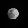 Luna se „stafidește”, iar la suprafața ei au loc cutremure de lungă durată. Cum afectează fenomenul cursa spațială pentru polul sudic lunar