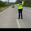 O șoferiță a fost încătușată, după ce a devenit agresivă când a fost prinsă în trafic cu numere false pe un drum din Dâmbovița