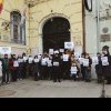Proteste la Filarmonica de Stat din Sibiu: „Lucrătorii sunt exploataţi cu bună ştiinţă de către conducerea instituţiei”