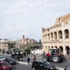 Protestele fermierilor au ajuns la Roma. Agricultorii italieni au defilat cu tractoarele de-a lungul Colosseumului | VIDEO