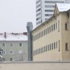 Trei români împărțeau aceeași celulă într-o închisoare austriacă și unul a fost aproape ucis: „Se prosteau și se stropeau cu apă”