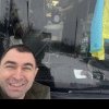 Un medic român din Cernăuți tratează soldații ucraineni pe front, într-un autobuz transformat în clinică stomatologică