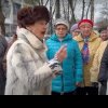 Video viral cu o bunică de 81 de ani din „Detașamentele lui Putin”, care strigă la camaradele ei: „Sunt aici pentru Putin!”