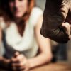 Un bărbat din Argeş şi-a forţat soţia să se prostitueze timp de 8 ani în ţări din Europa