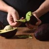 Ce poți face cu cojile de avocado. 3 utilizări mai puțin cunoscute