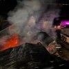 Hală cuprinsă de flăcări în Lugoj, intervin mai multe mașini de pompieri
