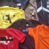 Sute de tone de haine, încălțăminte sau jucării importate ca „deșeuri”, pregătite de vânzare ca produse „second hand” în România