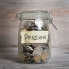 Bani albi pentru zile negre: Cum putem salva sistemul de pensii?