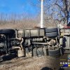 Un autotren a ieșit în afara părții carosabile în comuna Dragodana, DN 72, șoferul a decedar 