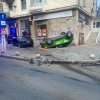 Accident grav în Galați: Două mașini au ajuns pe trotuar. Sunt cinci răniți, printre care trei copii