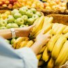 După ce Noboa a anunțat că va da SUA echipamente militare sovietice vechi, Rusia a interzis importul de banane și garoafe din Ecuador