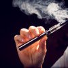Legea care interzice vânzarea de ţigări electronice către minori a fost adoptată