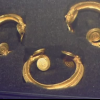Trei brățări preistorice din aur, returnate României. Fuseseră scoase la licitație în Monaco