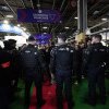 VIDEO Fermierii protestatari au forţat intrarea la Salonul de Agricultură în timpul unei vizite a lui Macron