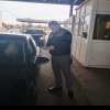 Cu o mașină înmatriculată în Moldova, dar „fără dreptul” de a conduce: Un turc, prins la intrarea în țară cu permis fals