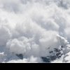 Pericol de avalanşă în munţii Bucegi şi Făgăraş: Salvatorii au montat panouri de avertizare
