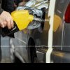 Sfârșit de iarnă cu ușoare ieftiniri la pompă: Cât vor achita mâine şoferii pentru carburanţi