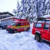 O tânără de 24 de ani a ajuns la spital, după ce a căzut cu skiurile pe o pârtie din Domeniul Schiabil Șureanu
