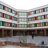 Cea mai modernă școală specială din România a fost inaugurată de Consiliul Județean Cluj. Are 32 de săli de clasă, laboratoare și cabinete de terapie.