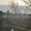 Horticultura continuă lucrările la cimitirul din Calea Șagului. S-a montat un gard nou