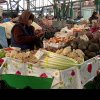 Cine sunt doamnele de 80 de ani care vând legume în Piața Centrală din Buzău