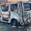 Botoşani: O ambulanţă privată şi trei autoturisme au ars noaptea trecută