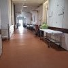 Galaţi: Asistentă medicală reţinută 24 de ore după ce a sustras de la pacienţi şi colegi bani, carduri şi vouchere de vacanţă
