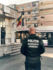 Pitești. Un polițist a găsit o geantă cu 15.000 de euro! A restituit-o femeii care o pierduse