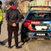 E de noaptea minții! O mașină de la școala de șoferi a fost brenduită cu însemnele Poliției Române
