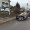 Mașină răsturnată pe cupolă la Șcheia