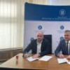 Primarul din Broșteni a semnat contractul prin care orașul va primi aproape 3 milioane de euro