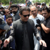 Fostul prim-ministru pakistanez Imran Khan şi soţia sa au fost condamnaţi la câte şapte ani de detenţie