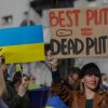 FOTO | Ucrainenii din România au protestat în fața Ambasadei Rusiei: Cel mai bun Putin este Putin mort