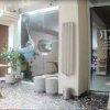 Imagini incredibile cu un medic neurolog care a vrut să spargă o cafenea cu maceta. Era beat și drogat (surse)/ VIDEO