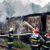 Incendiu la tren personal - Pasagerii s-au autoevacuat în siguranţă, nefiind raportate victime