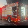 Incendiu la un depozit din Iași: Doi oameni se salvează pe acoperiș