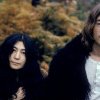 Lucrările lui Yoko Ono, cea mai faimoasă artistă necunoscută din lume, în retrospectivă la Londra