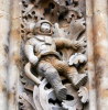 Misterul astronautului: o statuie neobișnuită pe frizele unei biserici din anii 1500